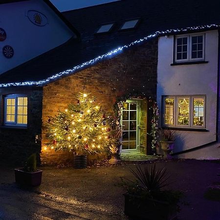 The Thelbridge Cross Inn Crediton Kültér fotó