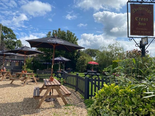 The Thelbridge Cross Inn Crediton Kültér fotó