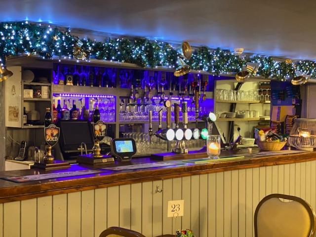 The Thelbridge Cross Inn Crediton Kültér fotó