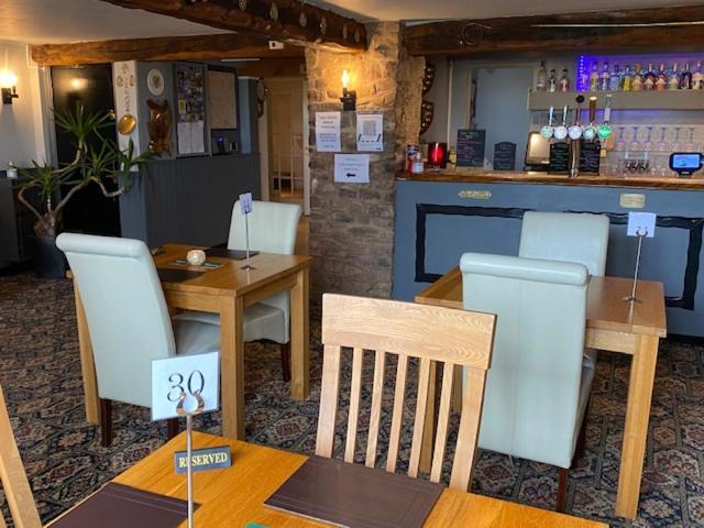 The Thelbridge Cross Inn Crediton Kültér fotó
