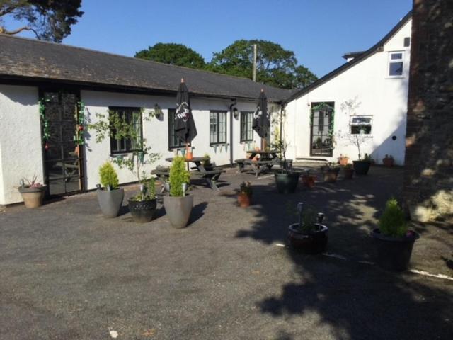The Thelbridge Cross Inn Crediton Kültér fotó